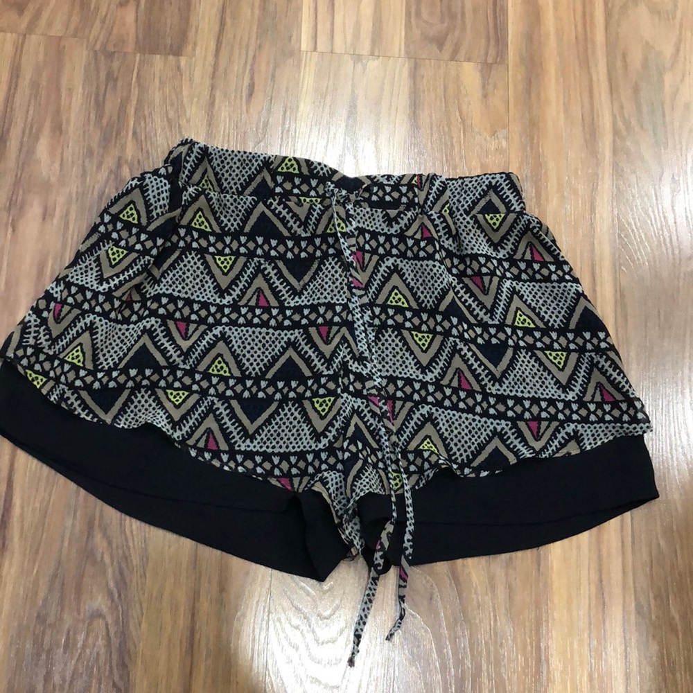 Bcbg generation printed shorts